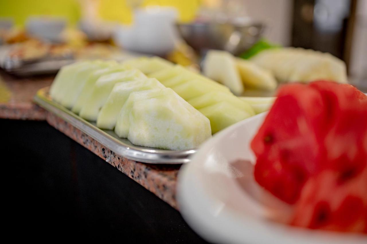 Like Ue Hotel جويانيا المظهر الخارجي الصورة